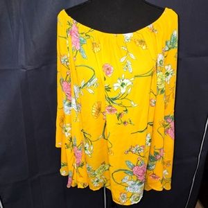 NWOT Plus Size Floral Top